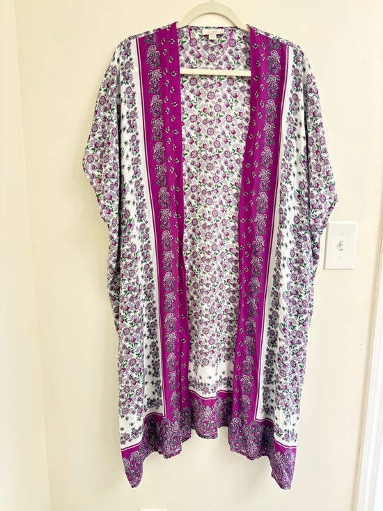 LOFT Other - LOFT Fuchsia Floral Kimono Duster M/L Boho Open Front Lightweight Cover Up Wrap